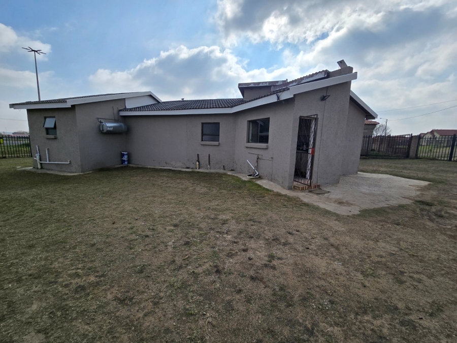 3 Bedroom Property for Sale in Bakenpark Free State